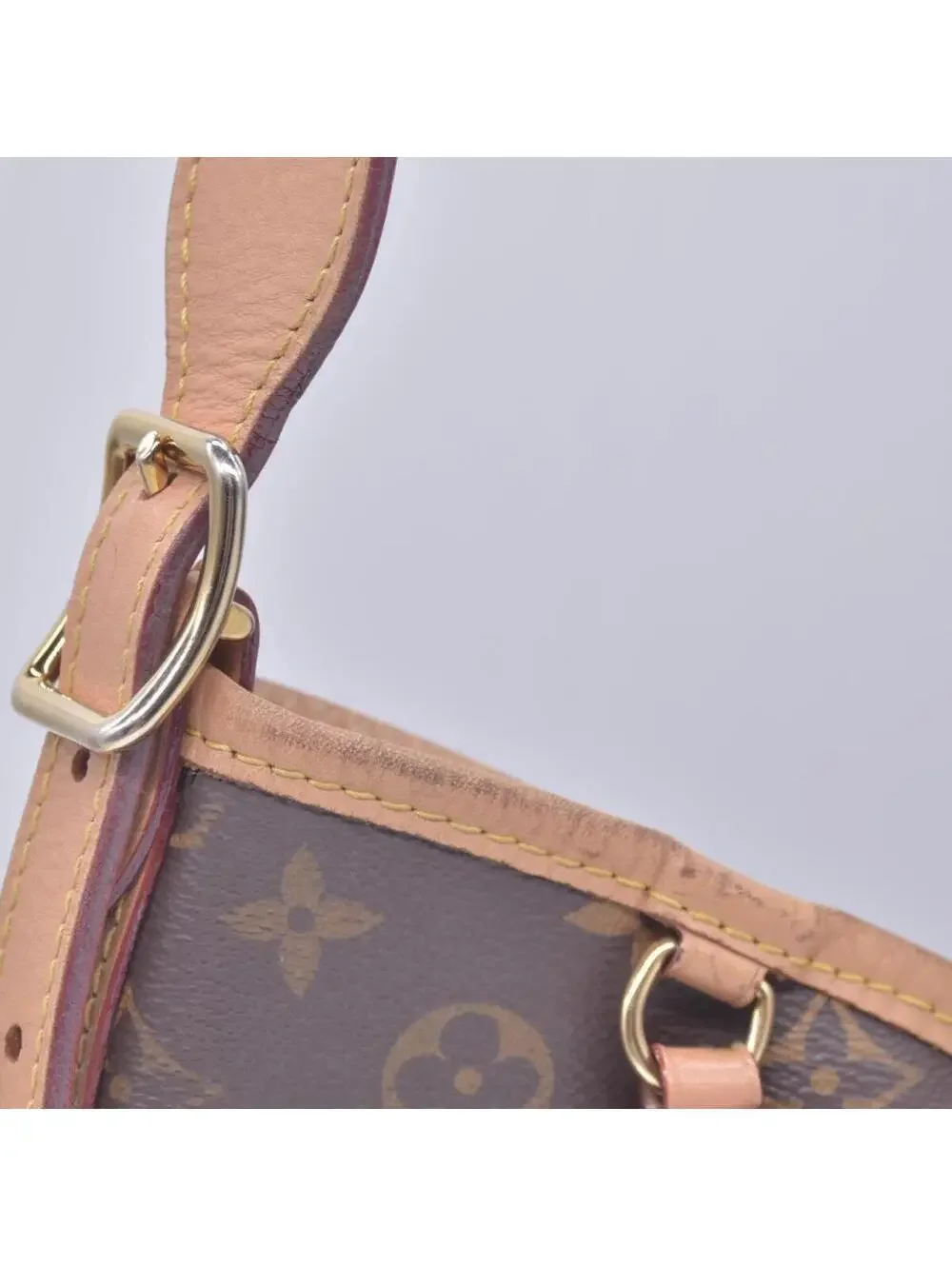 $2940 RFID Louis Vuitton Monogram Carryall PM